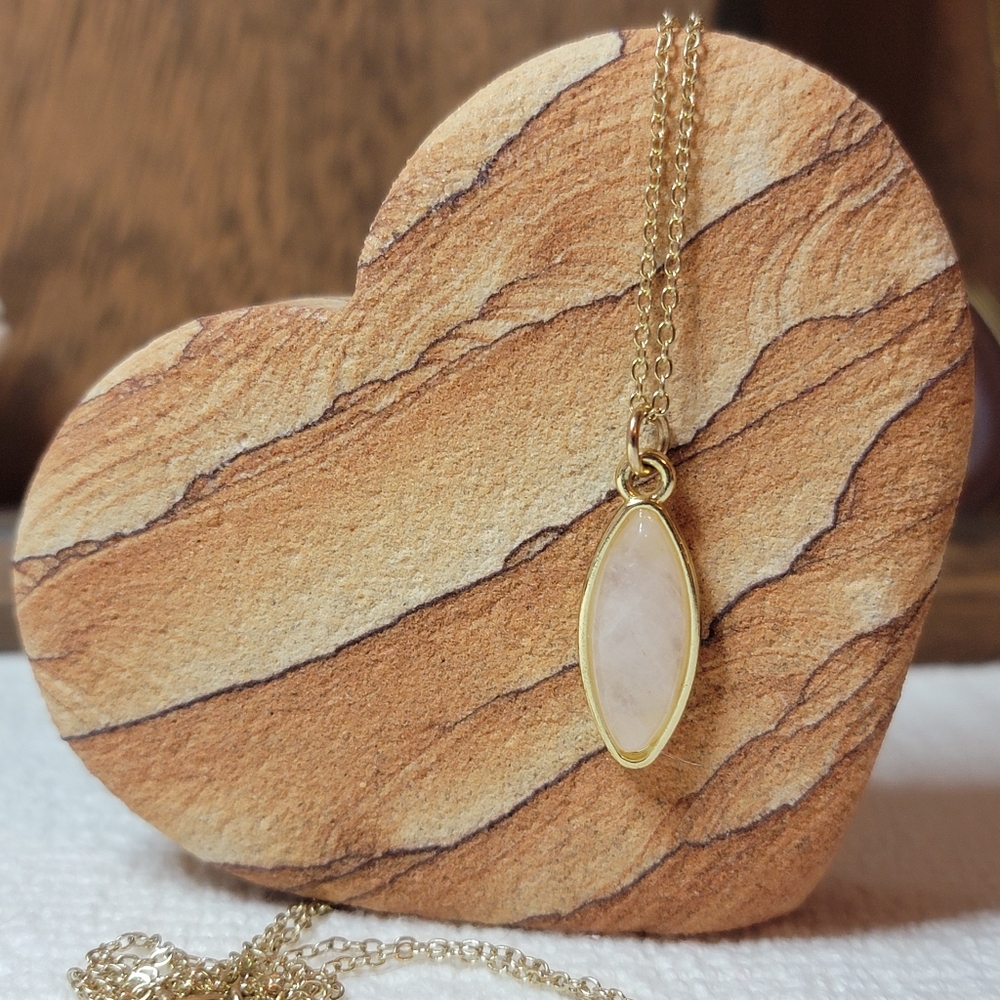 Dainty Rose Quartz Necklace